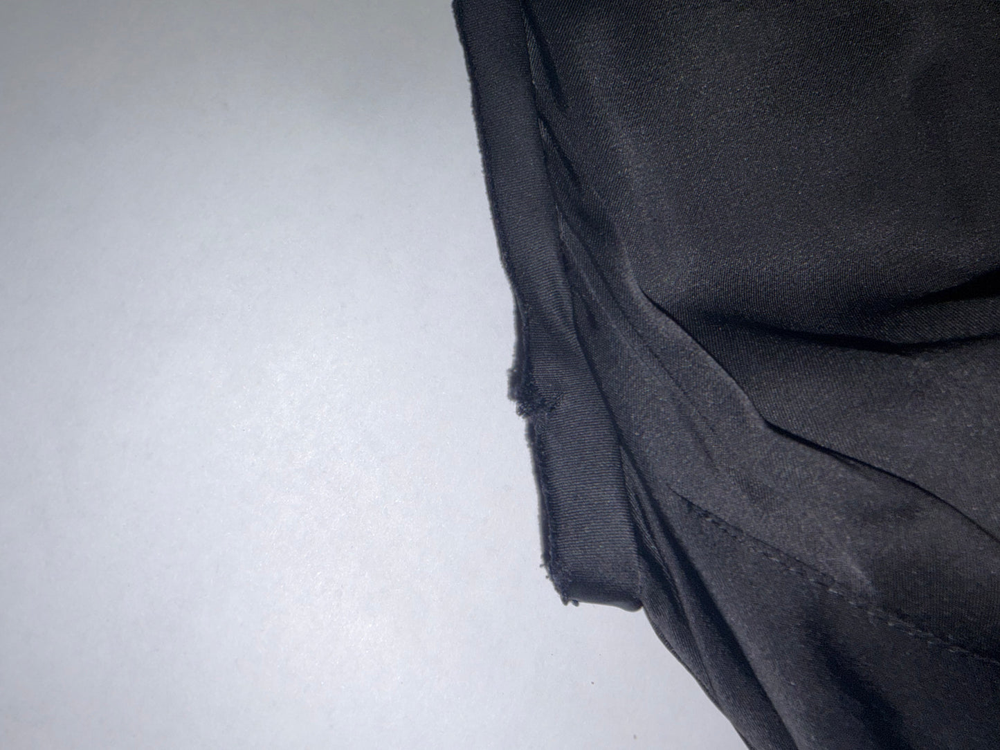 V-Neck Knee Length Sleeveless Black Dress | FR40 ~ Medium