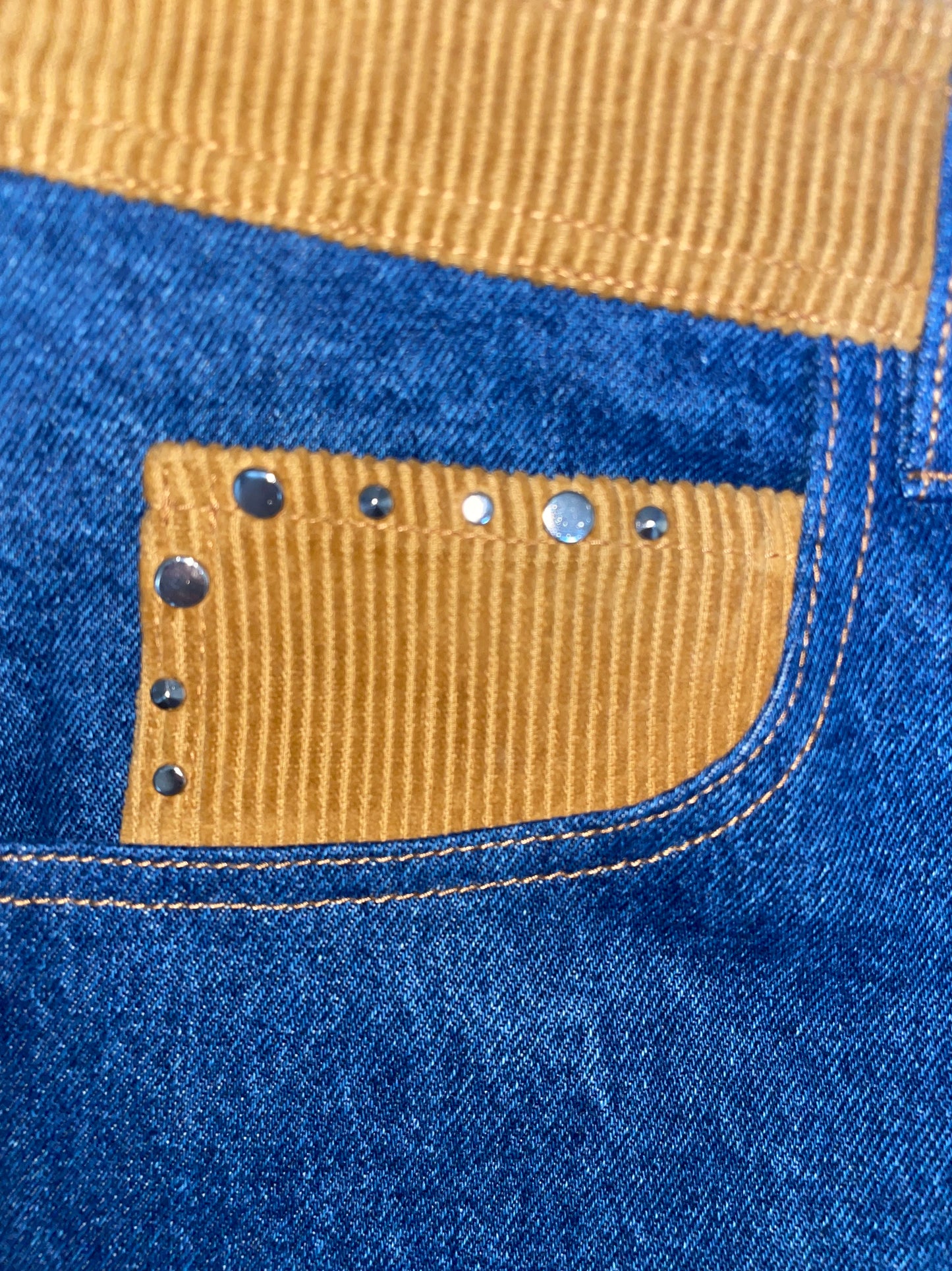 Denim Brown Corduroy Studded Mid-Rise Straight-Leg Jeans | Sz 30