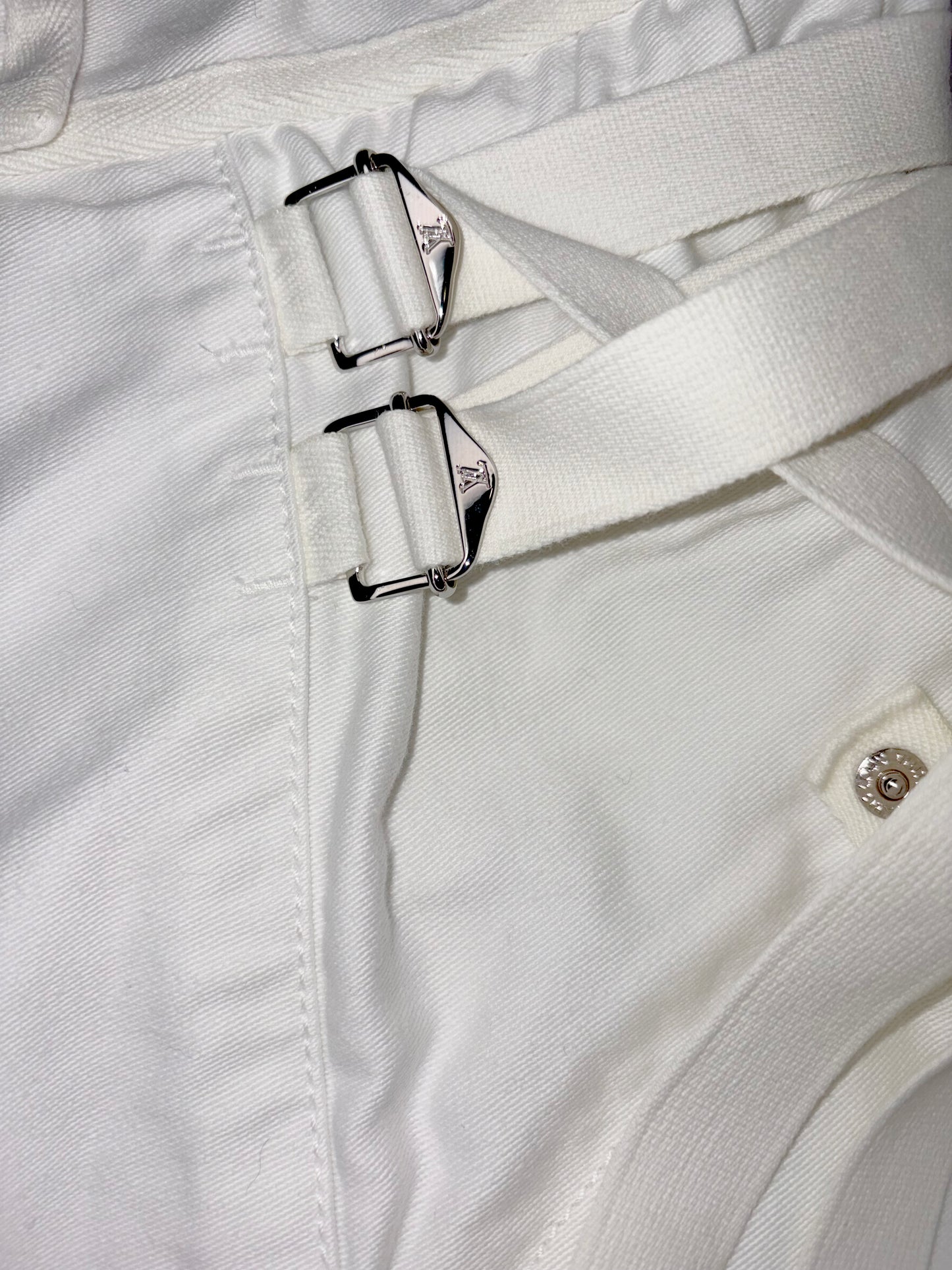 by Marc Jacobs *RUNWAY* SS 2007 White Bermuda Shorts | Sz FR42