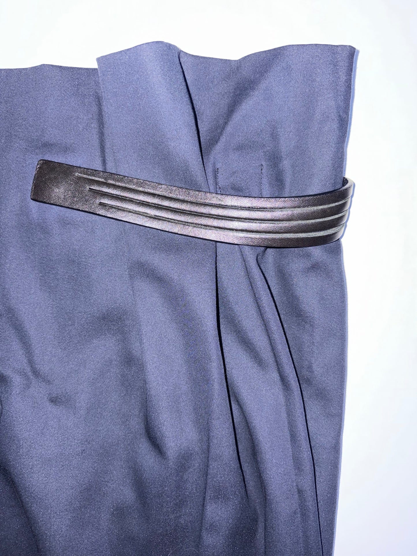 Cotton Side Belt Minimalist Italy Made Knee Skirt | Sz DE34 ~ Small