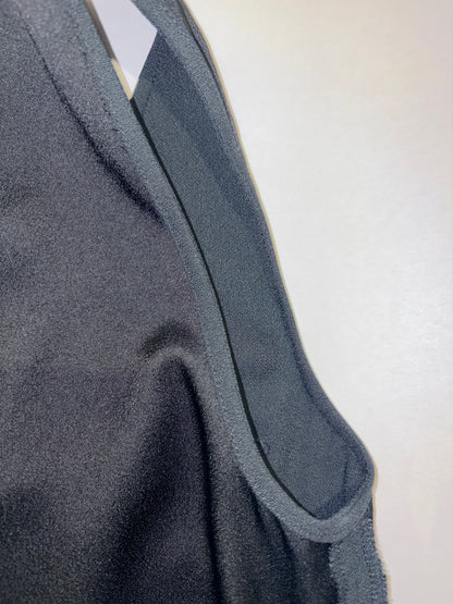 Black Sleeveless V-Neck Knee Shift Dress | Sz IT40 ~ Small