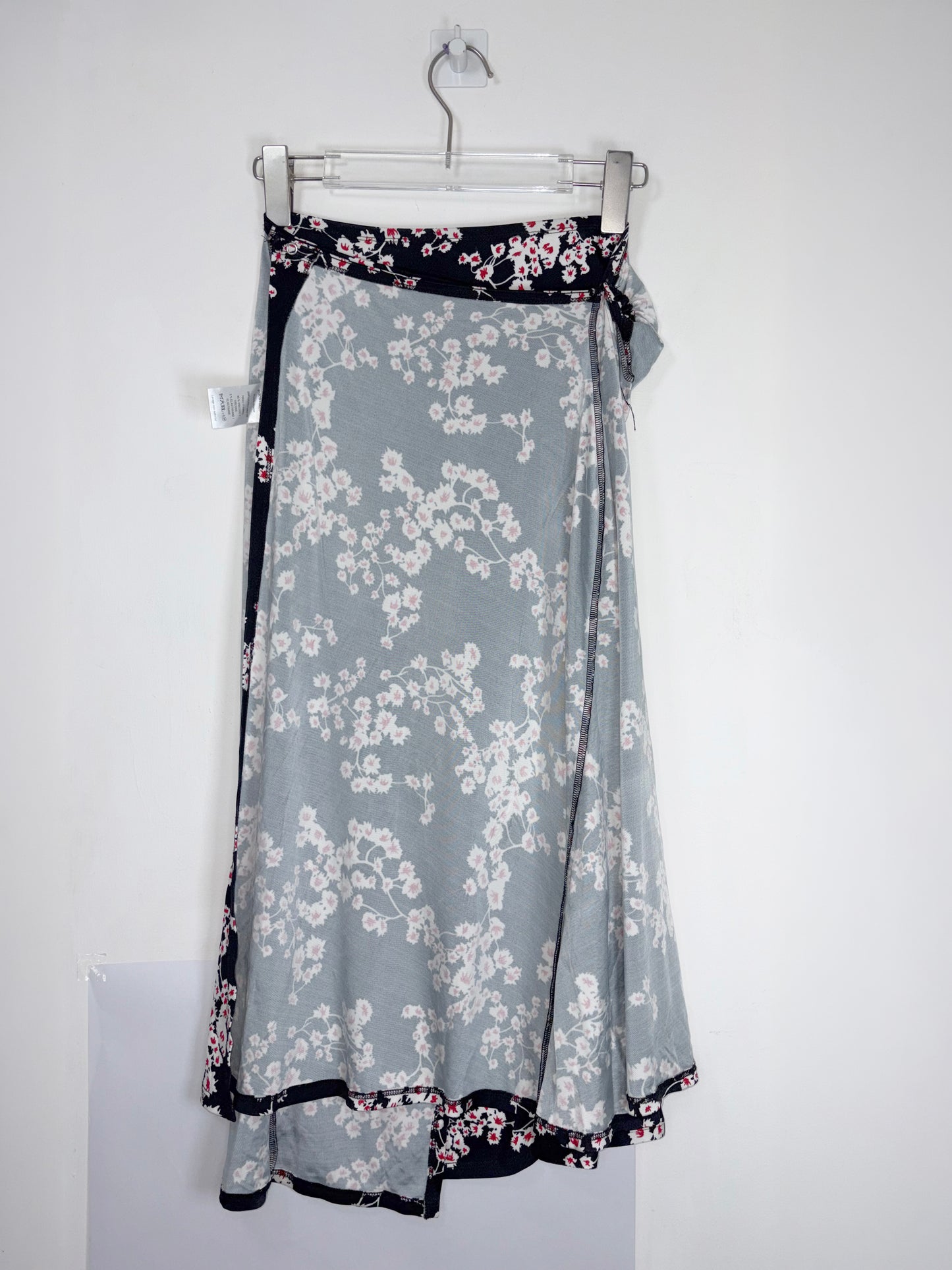 Black Floral Stretch Jersey Wrap Skirt | FR34 ~ XSmall