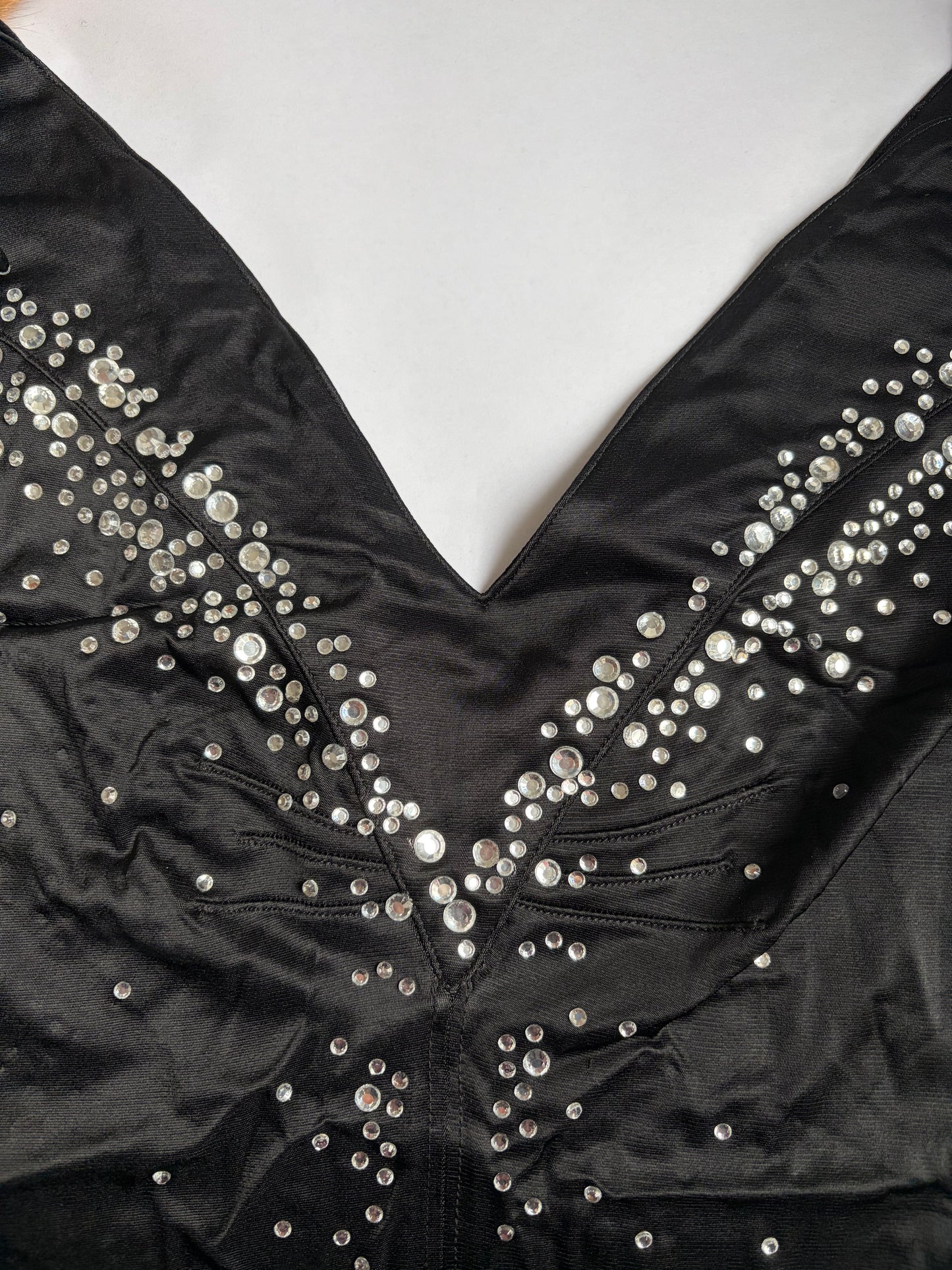 Crystal Rhinestone Embellish Bedazzled V-Neck Black Top | Sz FR36