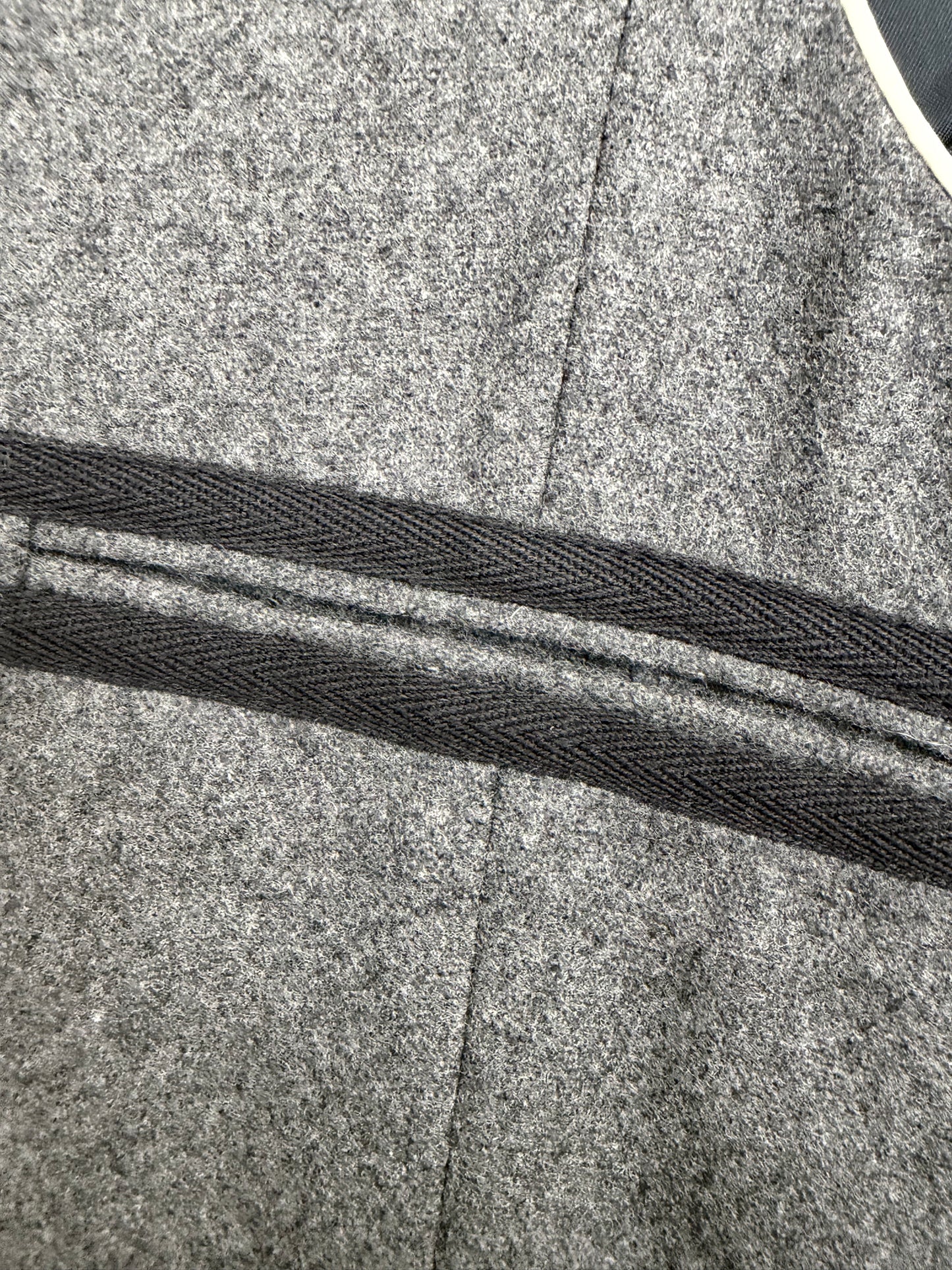 Wool Cashmere Grey Gilet Vest Low-Cut Front w Piping | Sz EU46