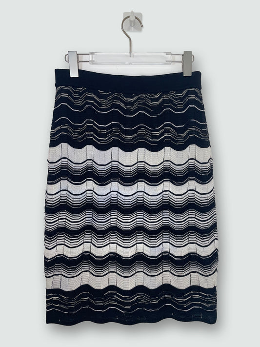 Scalloped Striped Knee Length Skirt | Size IT 44 ~ Medium