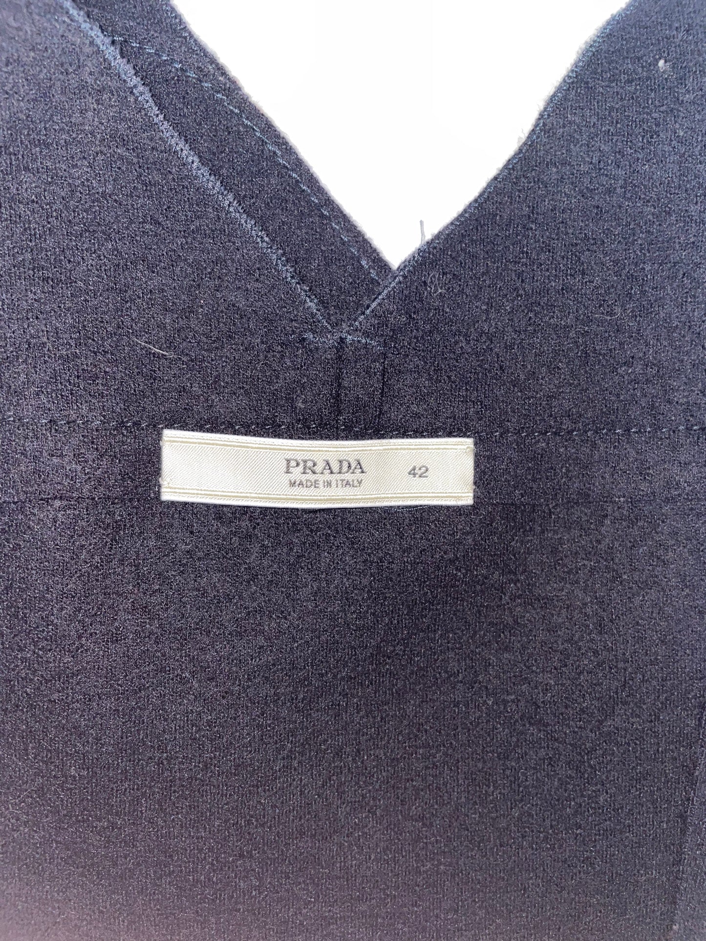 V Neck 100% Wool Black Top | Size IT42