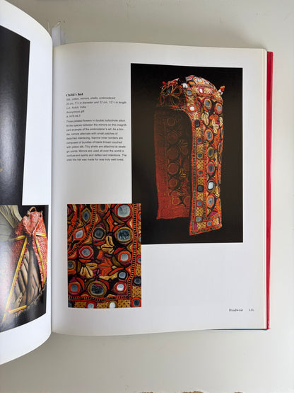 Textiles : Collection of the Museum of International Folk Art