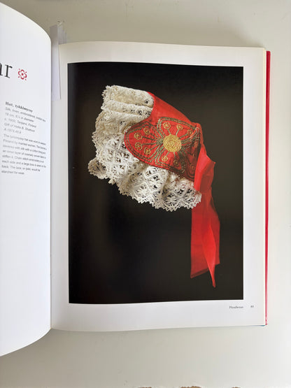 Textiles : Collection of the Museum of International Folk Art