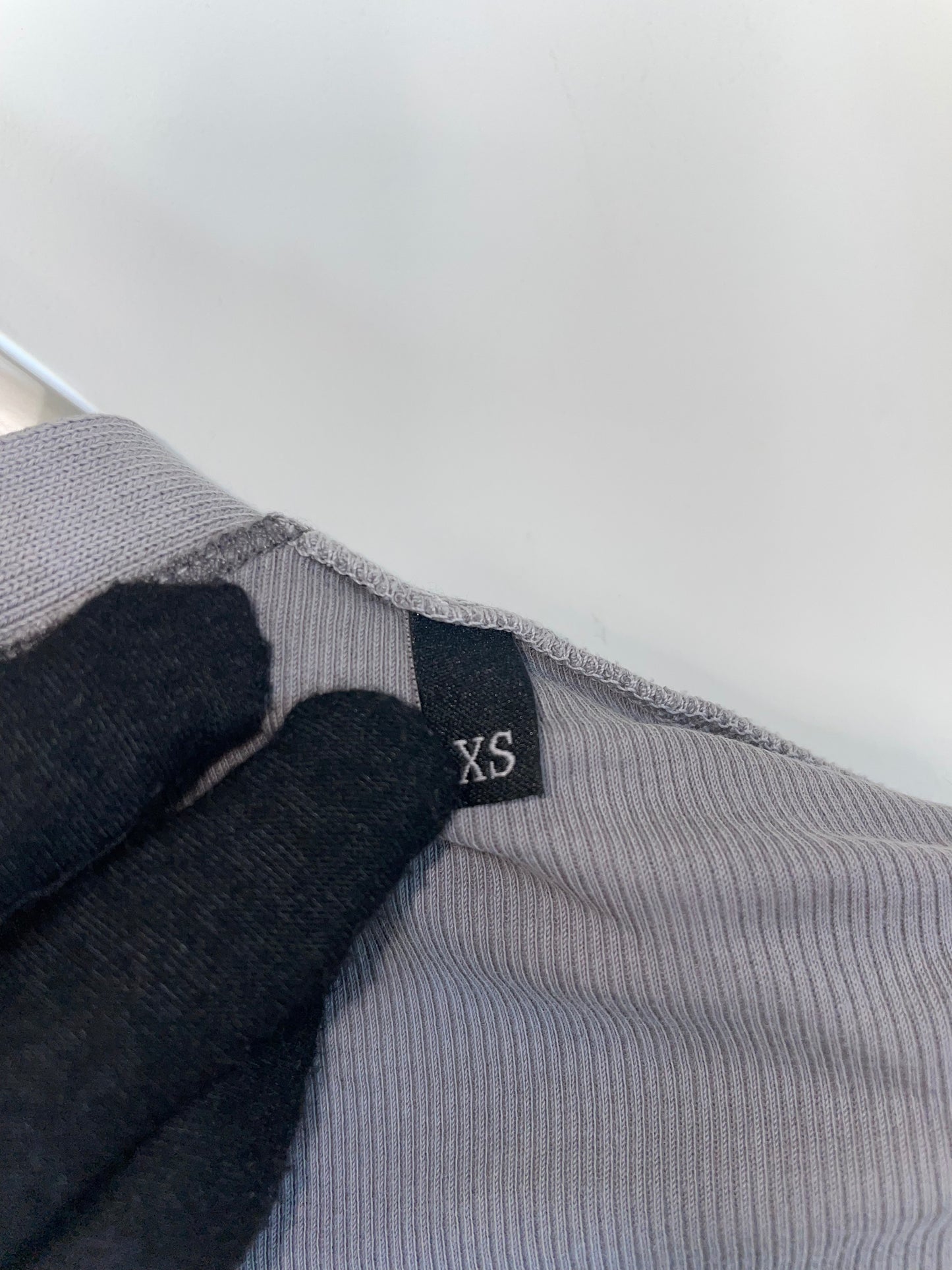 By Glenn Martens | Grey Long Sleeve Button Cropped Cardigan Top | XSmall