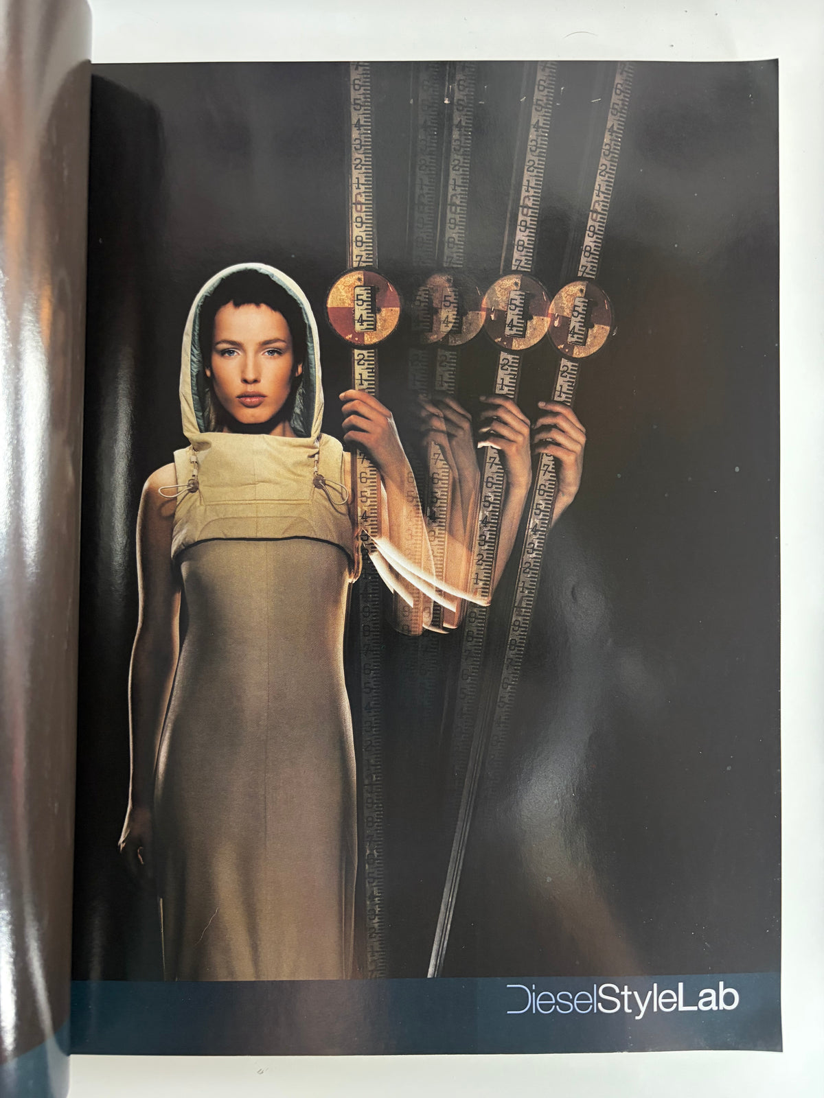1999 October Issue 22 | 90s Vintage Fashion Art Design Magazine